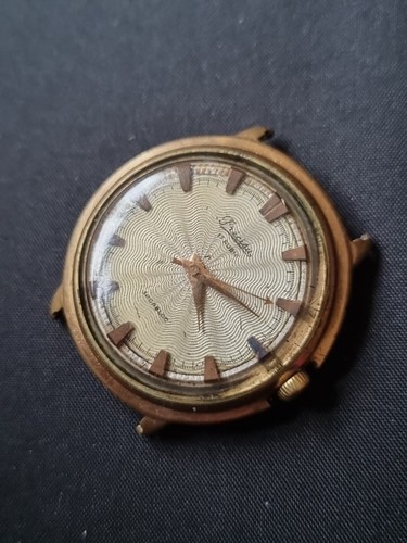 Ancienne montre mécanique - montre,