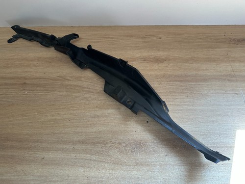 Cache carenage plastique - un,