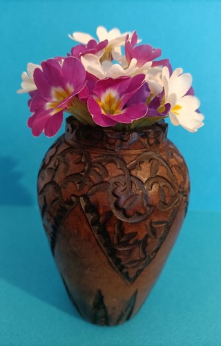 Petit vase bois sculpté - vase, en