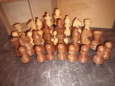 Jeu d'échecs en Bois & feutrine type Staunton avec coffret - Roi 7.2 cm