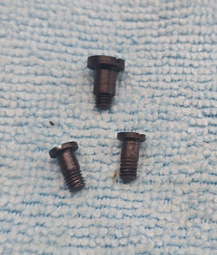 Qty grip panel screws 1 - grip,