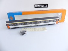 (2) 54236C ROCO HO VOITURE VOYAGEURS 1E CLASSE TYPE CORAIL 999-9 EUROFIMA