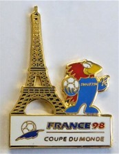 Pin's Foot , Football , Footix 98 , Coupe du monde , Tour Eiffel . . . 