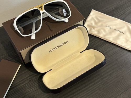 Authentic louis vuitton - louis,