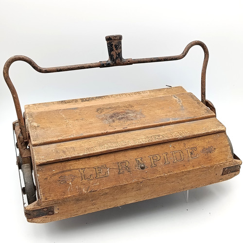 Ancien balai tapis bissel - tapis, "bissel"