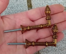 2 Anciennes embrasses / attaches rideaux / crochets métal jaune, Longueur 5,5 cm