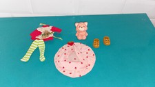 poupée strawberry shortcake charlotte aux fraises ancien lot vêtements custard