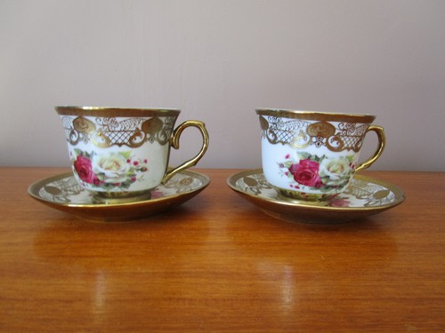 Tasses thé sous - thé,