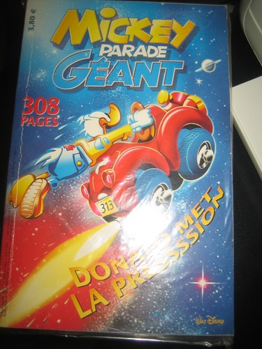 Mickey parade geant 267 - mickey,