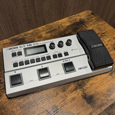 Processeur d'effets de basse