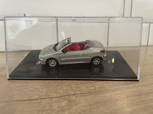 Voiture miniature peugeot - miniature, 1/43
