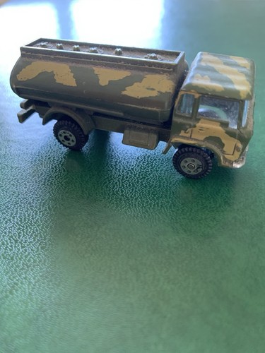 Camion citerne militaire vert - camion-citerne,
