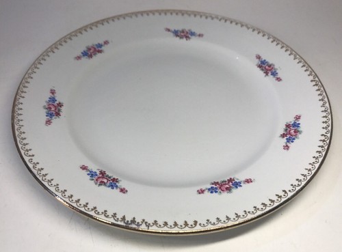 Lot opaque porcelain - of, 6