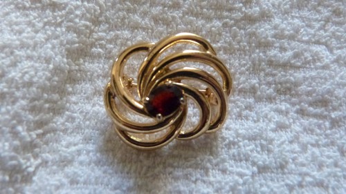 Bijou broche metal dore - bijou,