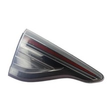 Feu arriere secondaire gauche