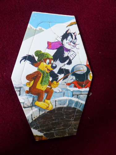 Pif gadget vaillant six - gadget, "
