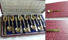 12 petites cuillères à moka