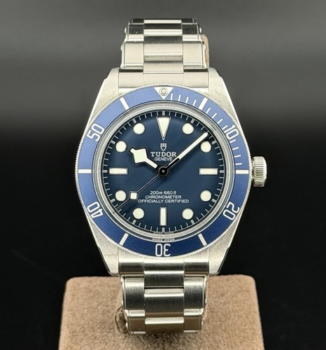 Tudor black bay - tudor,
