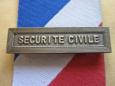 Agrafe  SECURITE CIVILE  en Bronze  Médaille de la Sécurité Intérieure 