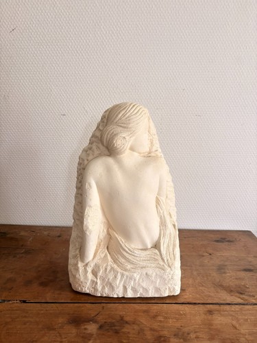 Sculpture femme allongee - sculpture,