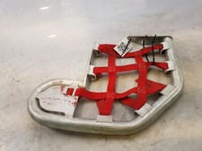 Marche pied latéral droite -