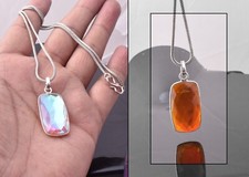 Beau pendentif femme PSV fait