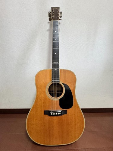 Guitare acoustique vintage