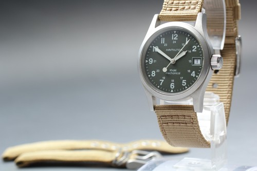 Presque comme neuve montre - comme, neuve]
