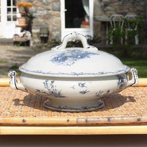 Ancienne petite soupière - , en