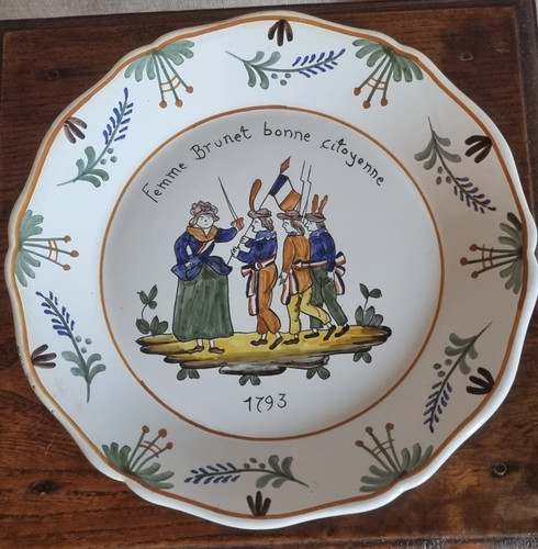 Assiette décorative femme - assiette,
