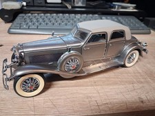 Voiture miniature MEDAILLER