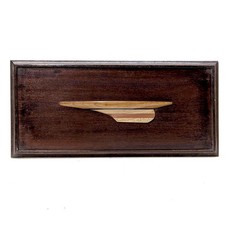 Demi coque profilée de bateau en bois