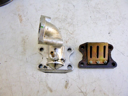 Pipe clapet admission - et,