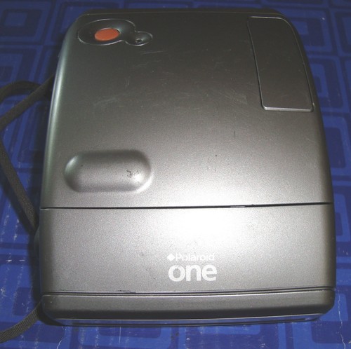 Polaroid one step - polaroid, instant