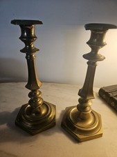 Paire de bougeoirs anciens