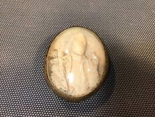 Ancien reliquaire en laiton plâtre et verre bombé Saint Francois Regis 19ème