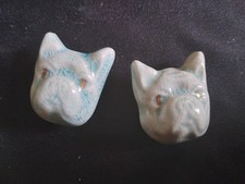 2 boutons anciens céramique