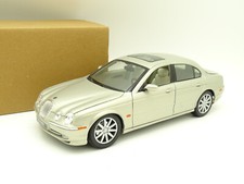 Maisto SB 1/18 - Jaguar S Type 1999 Beige Métal