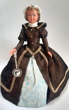 Poupée folklorique ancienne