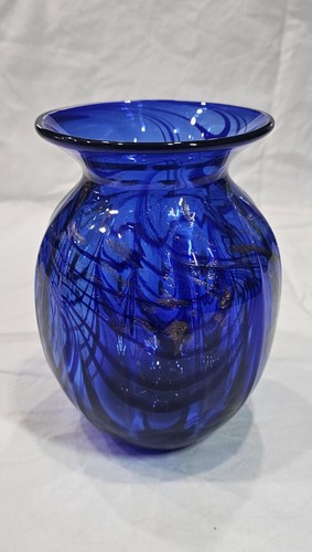 Vase bleu cristal soufflé - , à