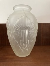 Vase en verre pressé moulé, dépoli, Art Deco 