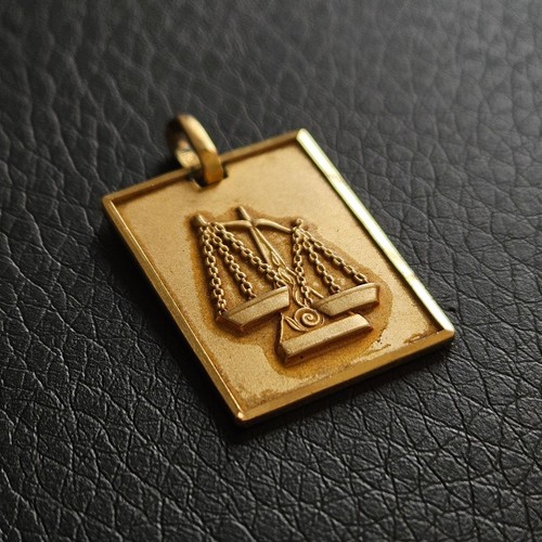 Médaille balance signe - médaille,