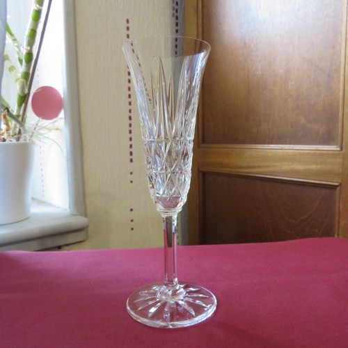 Flutes champagne en - flutes, a