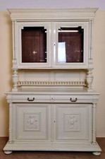 joli Buffet style Renaissance laqué blanc vers 1850