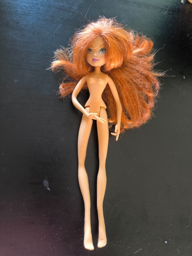 Poupée winx club - winx, bloom