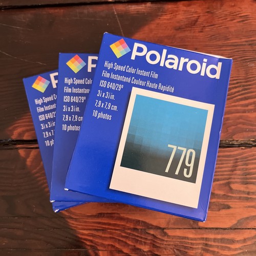 Lot polaroid 779 - 3,