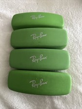 1 Etui à lunettes Rayban Vert