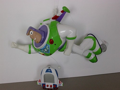 Buzz eclair flying room - buzz,