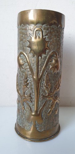 Petit vase obus douille gravé