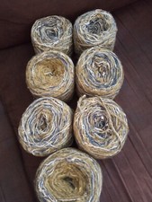 Lot de 7 Pelotes Fantaisies Vert, Jaune, Bleu Marine et Blanc brillant (630g)